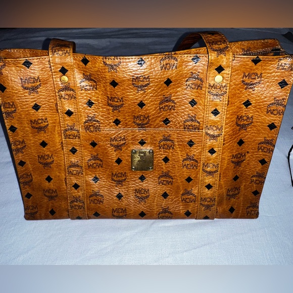 Handbags - MCM Tote Bag